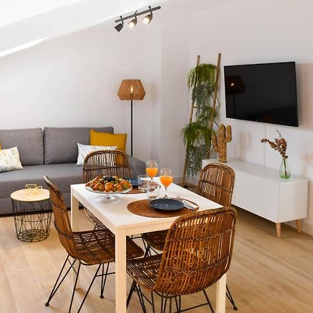 Holidays2Malaga Trinidad Renovated 1 Bedroom Penthouse Close To City Center Kültér fotó