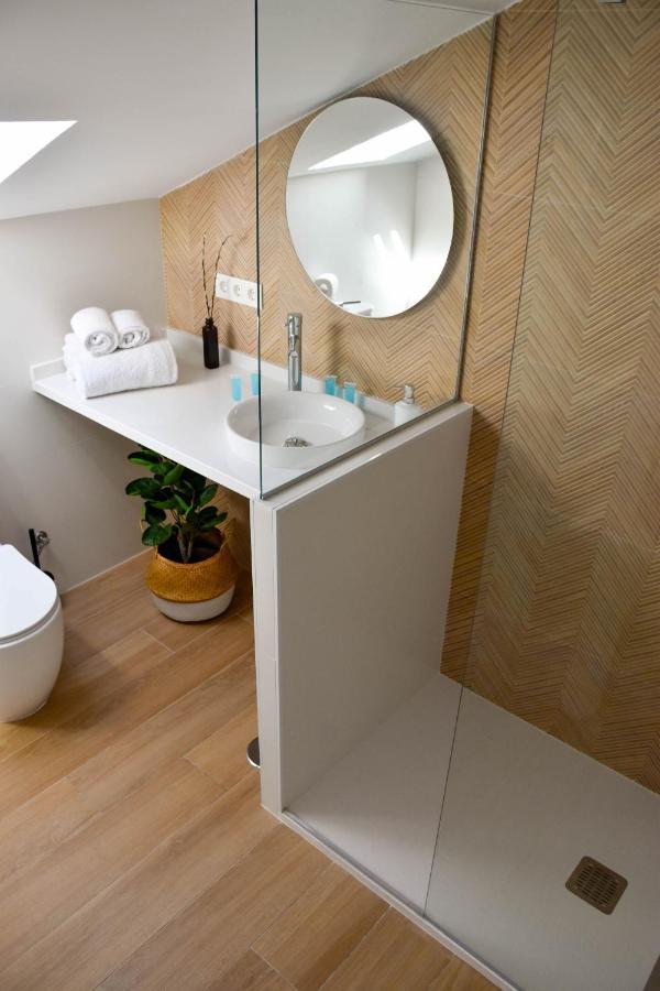 Holidays2Malaga Trinidad Renovated 1 Bedroom Penthouse Close To City Center Kültér fotó