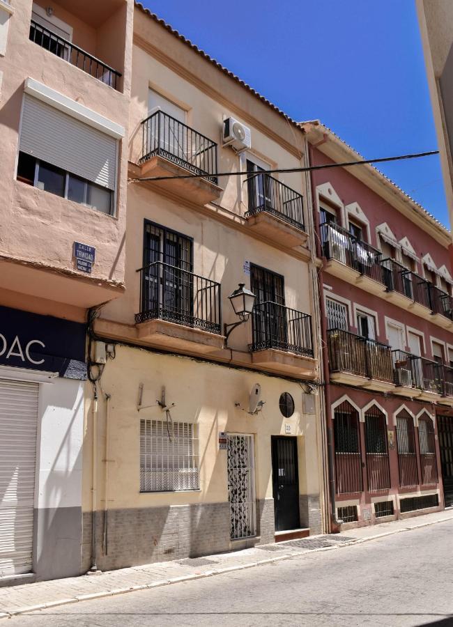 Holidays2Malaga Trinidad Renovated 1 Bedroom Penthouse Close To City Center Kültér fotó