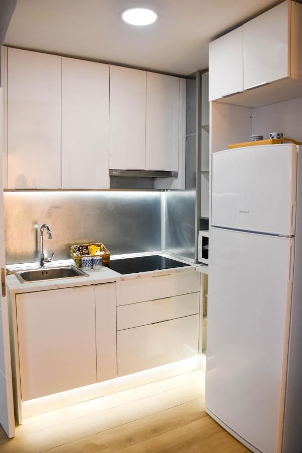 Holidays2Malaga Trinidad Renovated 1 Bedroom Penthouse Close To City Center Kültér fotó