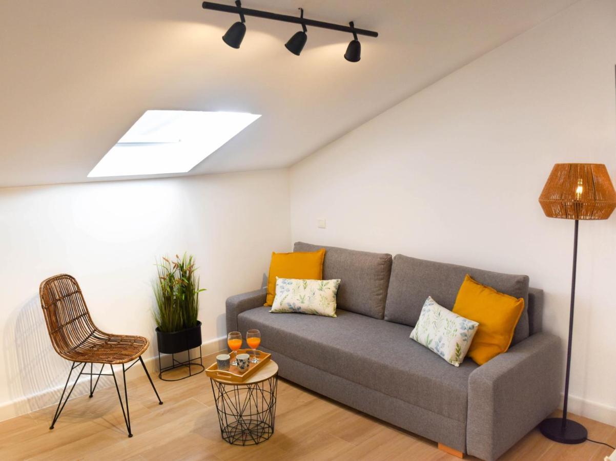 Holidays2Malaga Trinidad Renovated 1 Bedroom Penthouse Close To City Center Kültér fotó